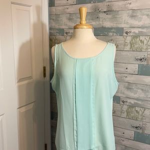 Anne Taylor XL mint top